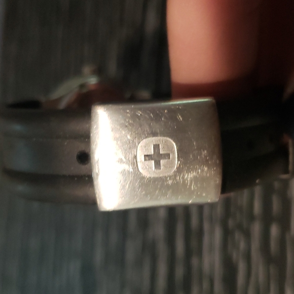 Genuine Swiss Wenger Watch - Picture 6 of 13